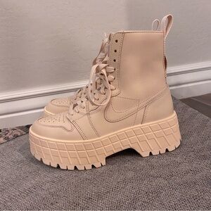 Nike Air Jordan 1 Brooklyn Guava Ice Sail Women's Cream/Pink Platform Boots Sz 8